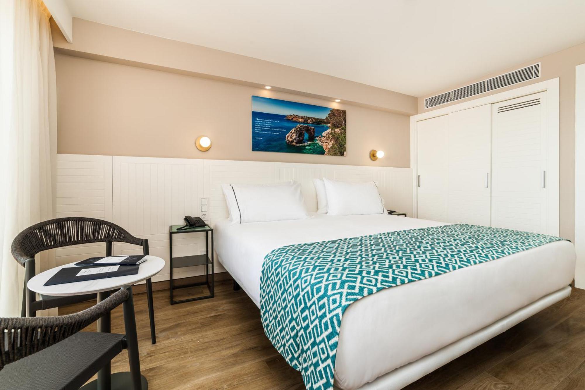 Eurostars Marivent Hotel Palma de Mallorca Exterior photo Room at the hotel